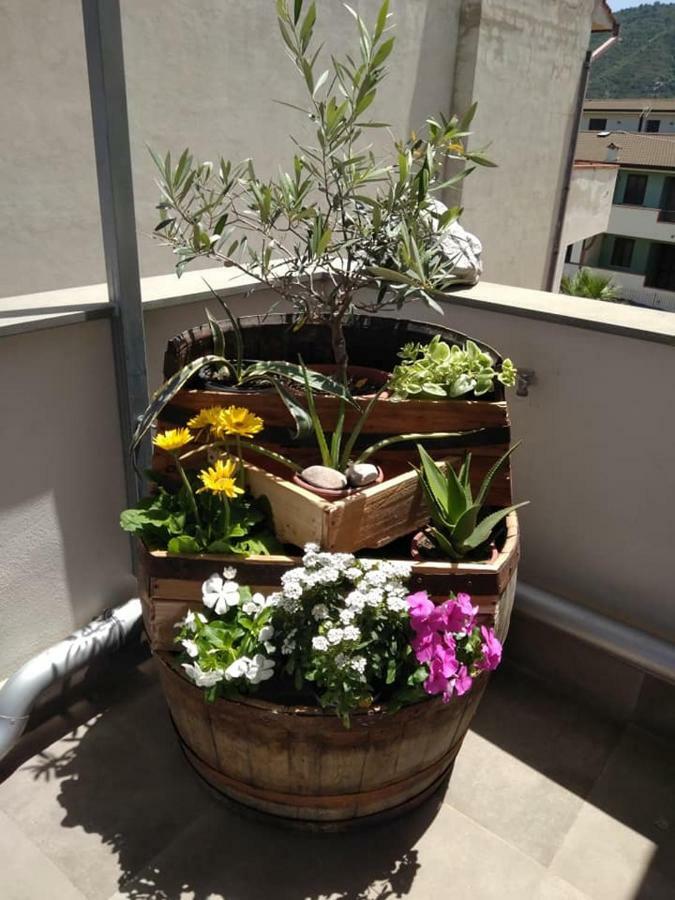 Apartamento Via Ziino 70 Oliveri Exterior foto